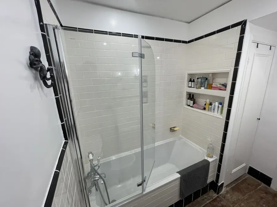 Finished metro-tiled bathroom